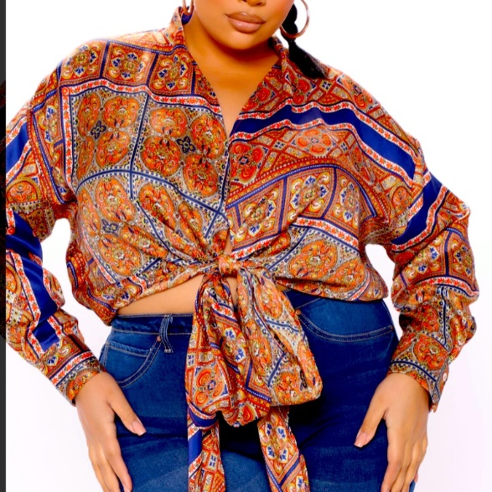 *NWT Fashion Nova Love Me Knot Satin Top